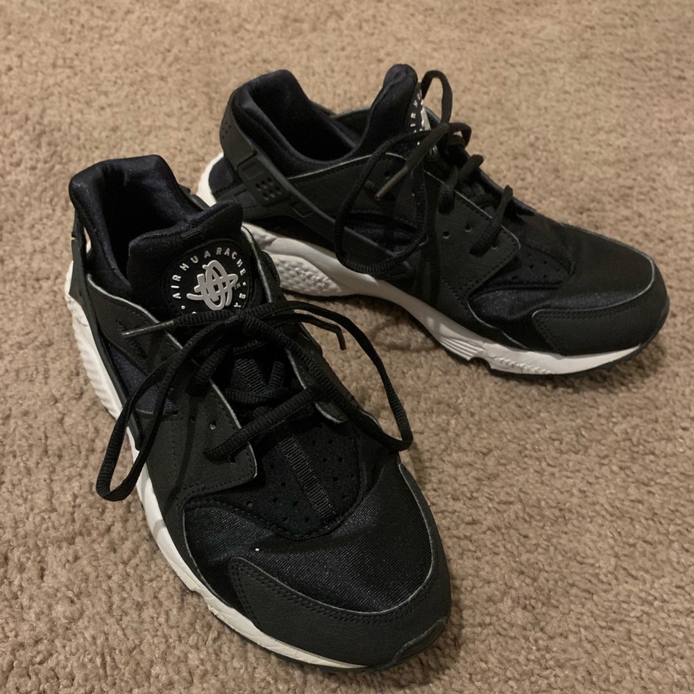 Nike Air Huarache Running Shoes size 10